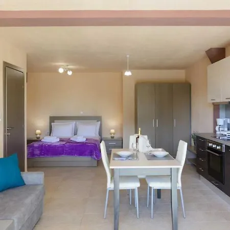 Apartment Nico E Marie & Maison, 70m To Beach, Toroni