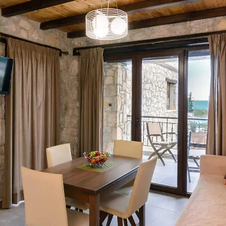 Nico E Marie & Maison, 70m To Beach, Apartment *